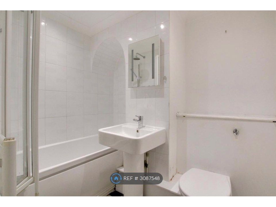 Property photo 3 of 6 Bathroom