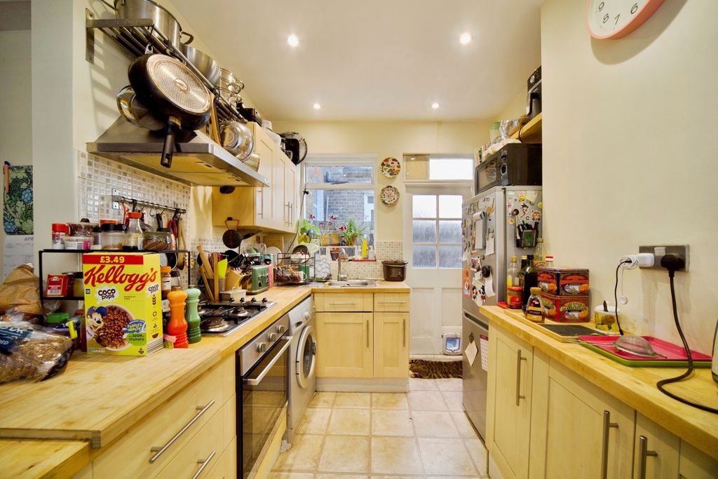 Property photo 3 of 15 Photo