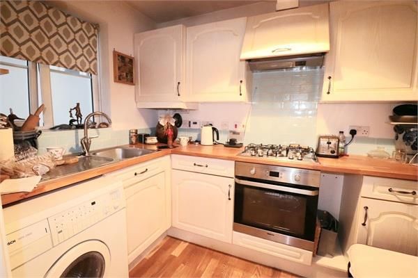 Property photo 1 of 6 Kitchen.Jpg