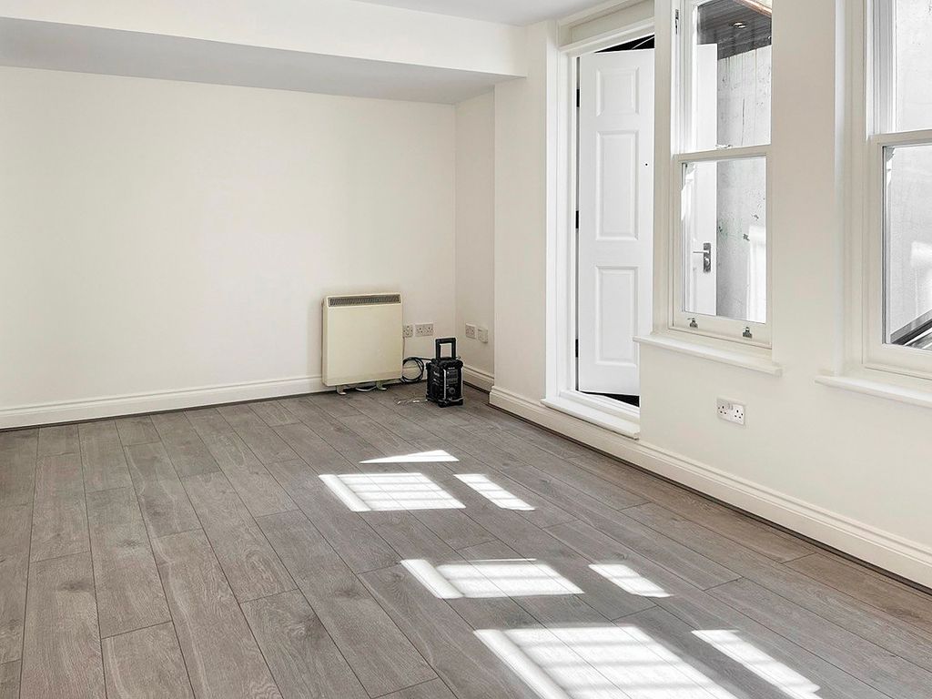 Property photo 2 of 6 Image Of Property