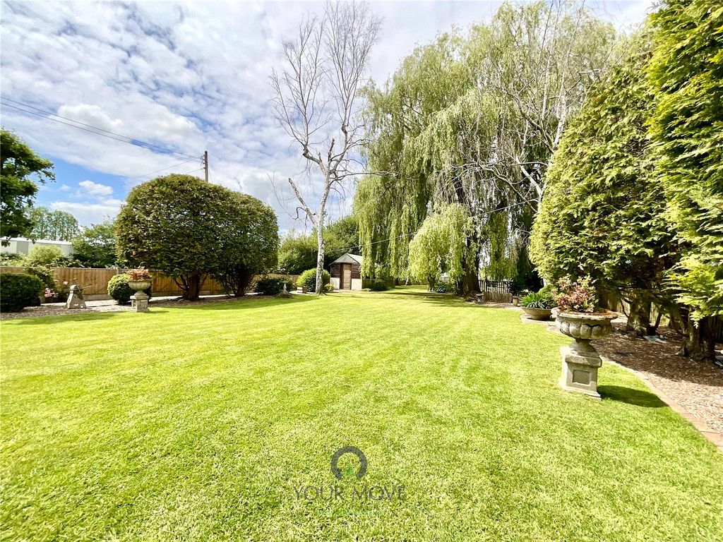 Property photo 2 of 33 Picture No. 03