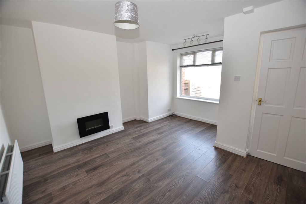 Property photo 3 of 12 Picture No. 03