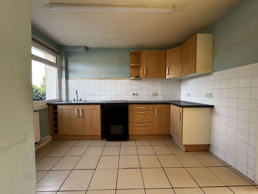 Property photo 3 of 15 Photo 23