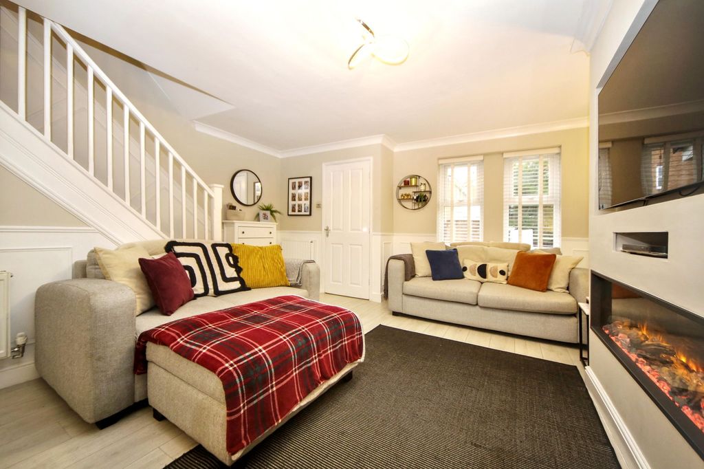 Property photo 2 of 22