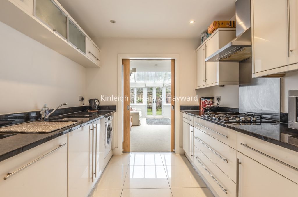 Property photo 3 of 5 4836Fb90-A817-4E2F-9