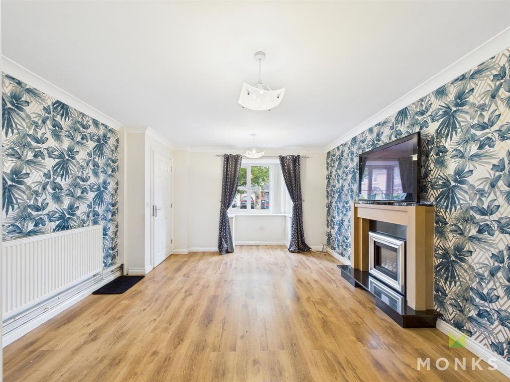 Property photo 3 of 18 Cam01420G0-Pr0786-Still001.Jpg