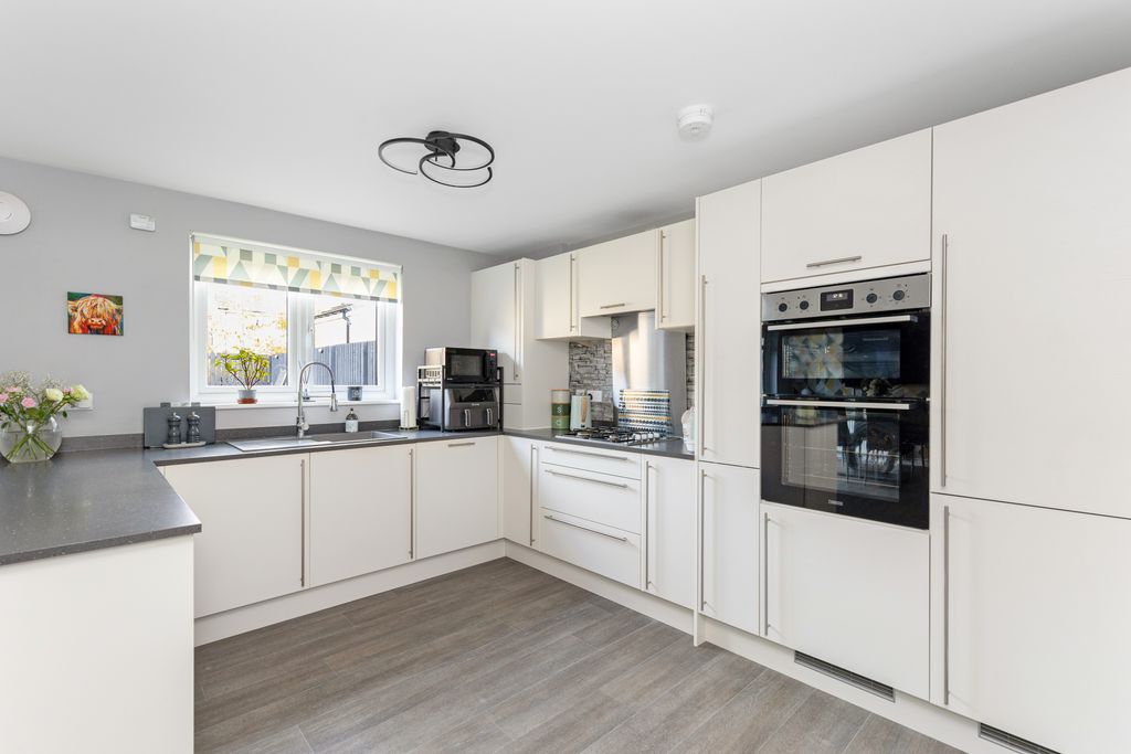 Property photo 2 of 22 Property Image 2