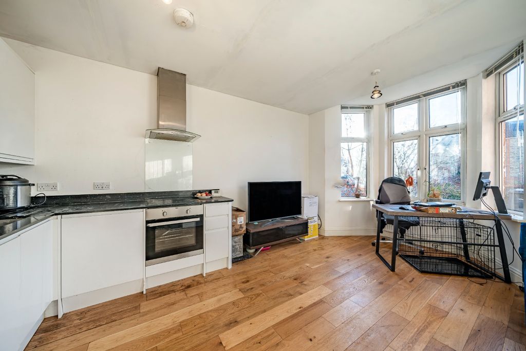 Property photo 3 of 12 3056626