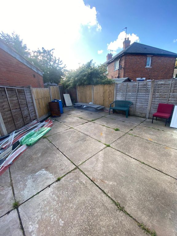 Property photo 2 of 12