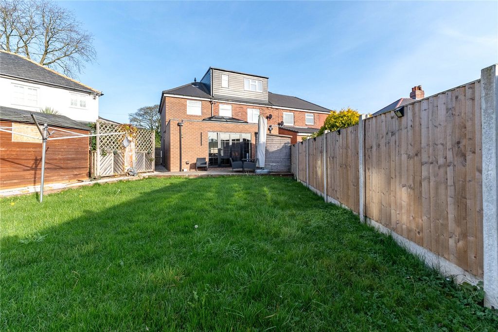 Property photo 1 of 18 Picture No. 05