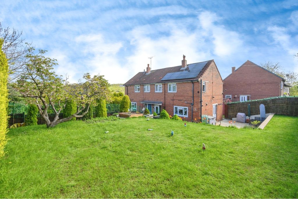 Property photo 3 of 18