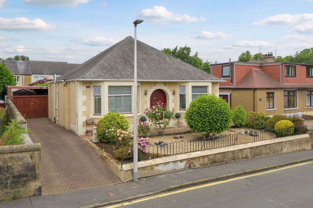 Property photo 1 of 34
