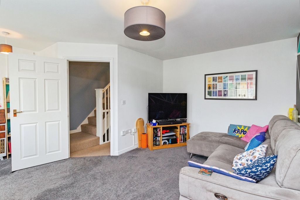 Property photo 2 of 18 Pbox-Img.Jpg