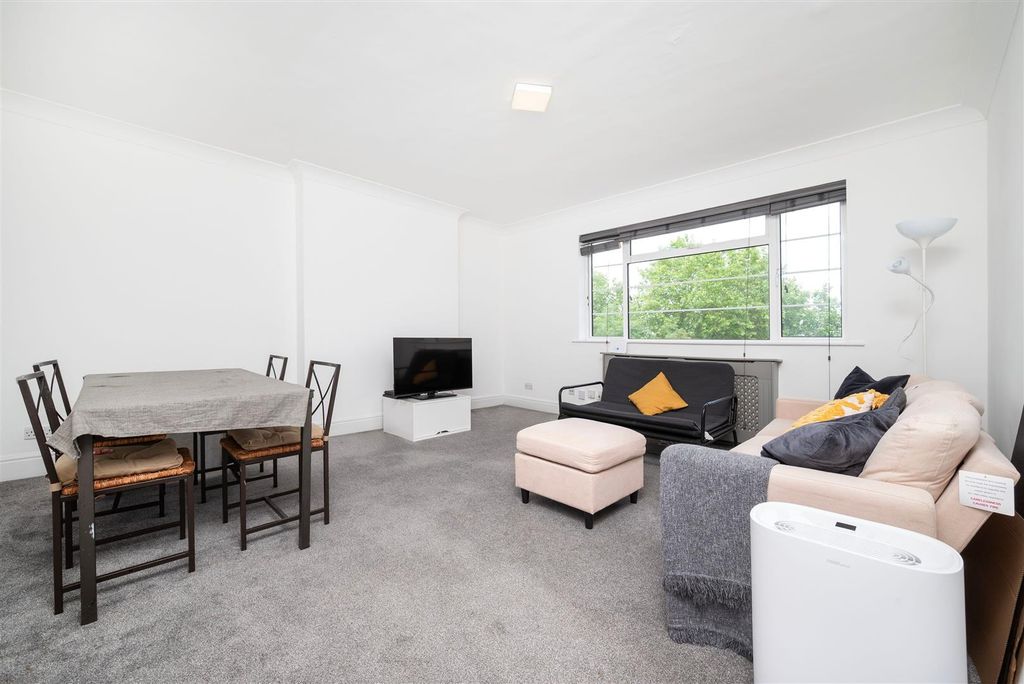 Property photo 2 of 12 Reception Room - Marlow Court.Jpeg