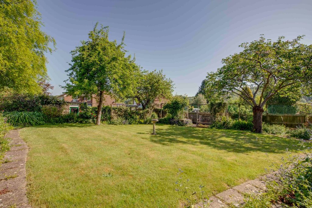 Property photo 1 of 16