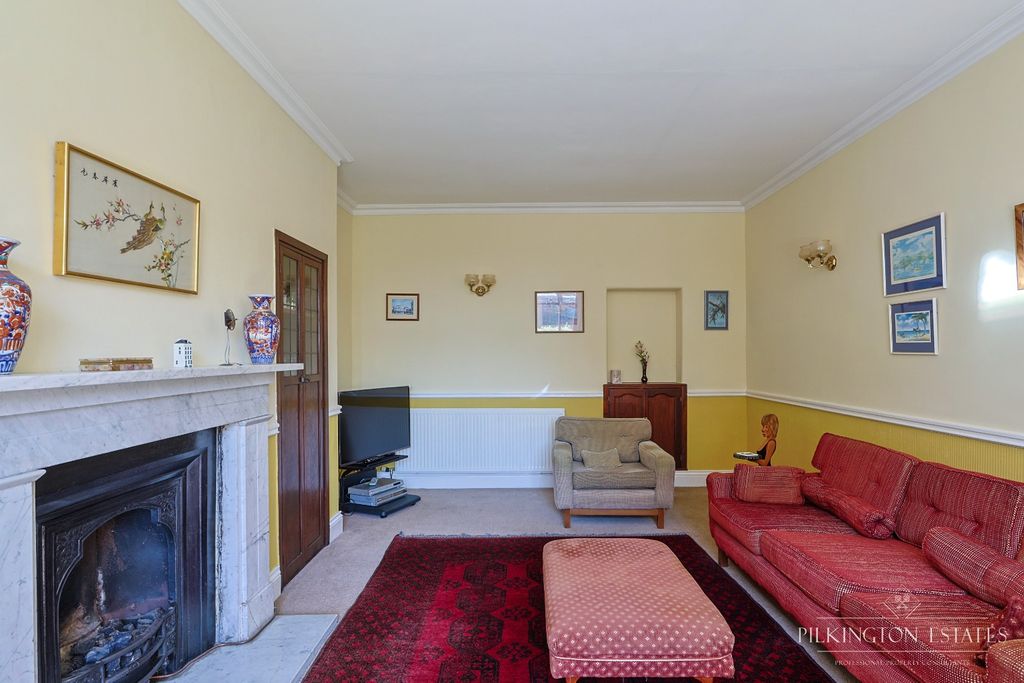 Property photo 3 of 16 5092244