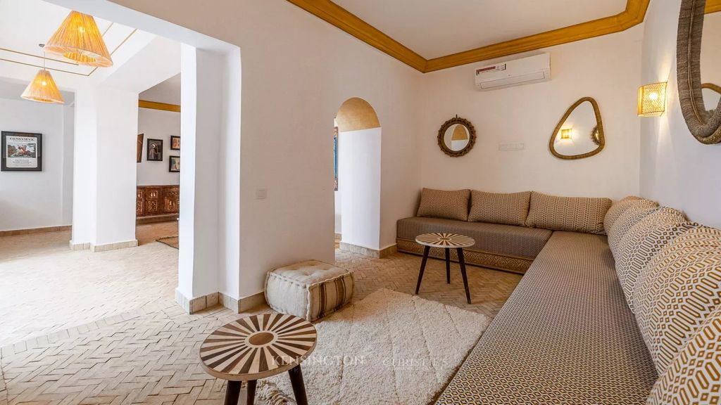 Property photo 3 of 38