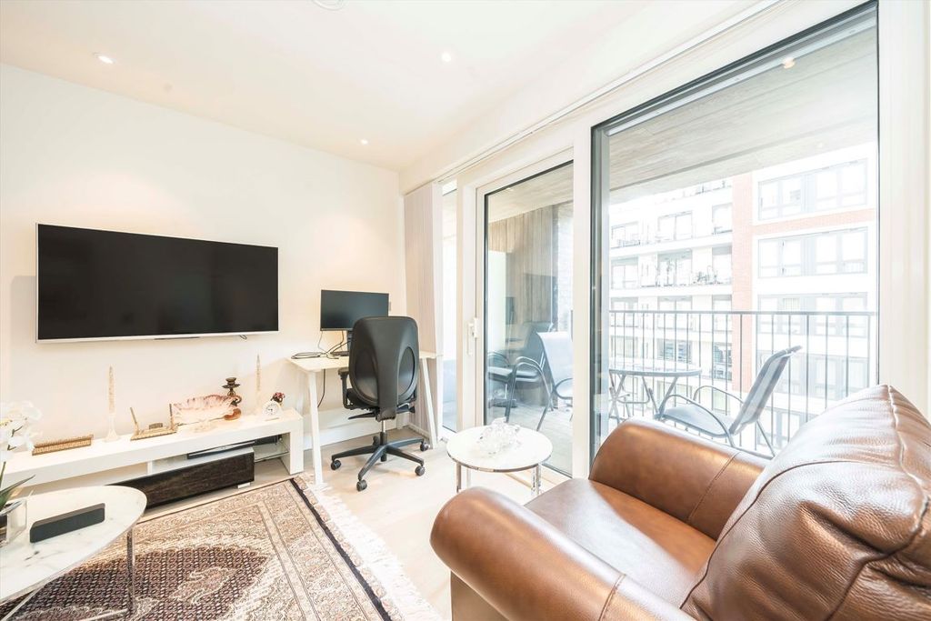 Property photo 3 of 7