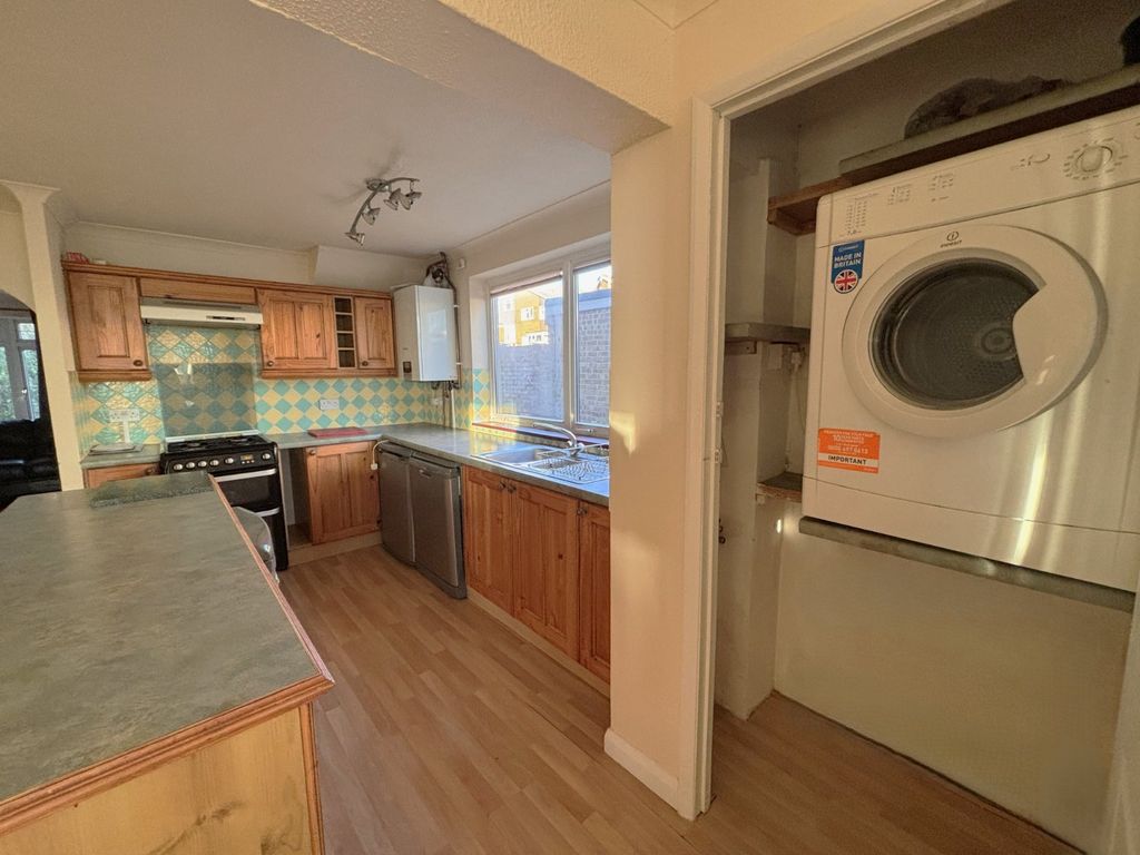 Property photo 3 of 15 Picture No. 26