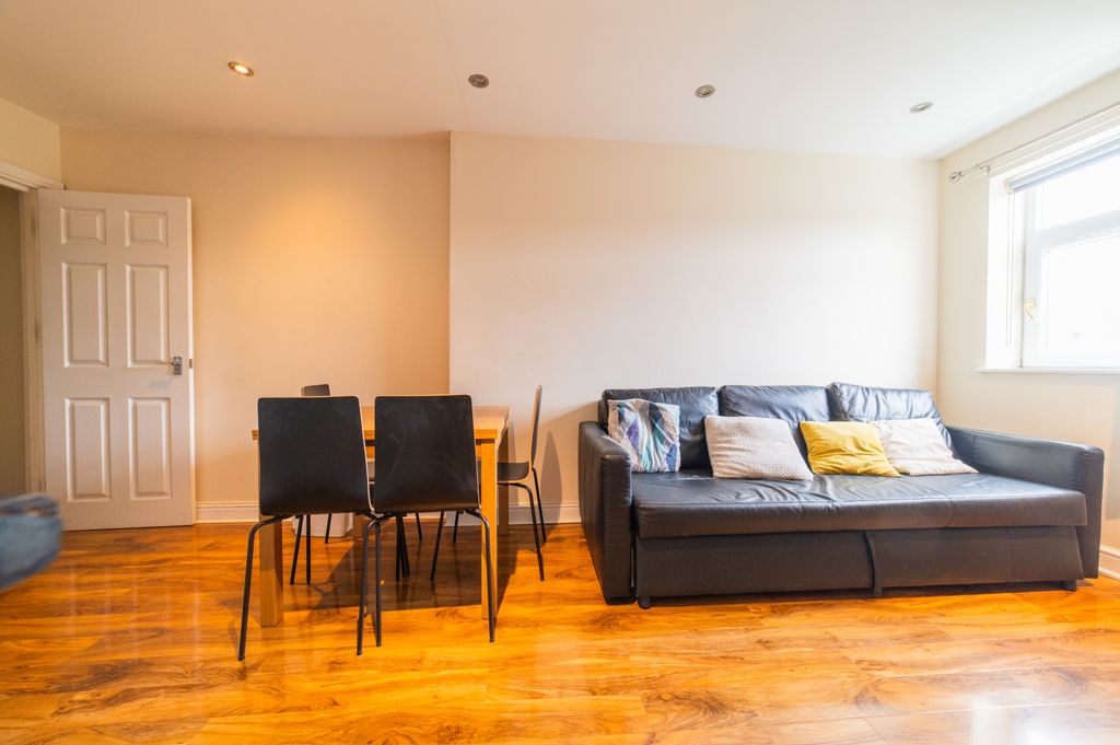 Property photo 3 of 14 Call 02920 454555 To Secure Your Viewing_3