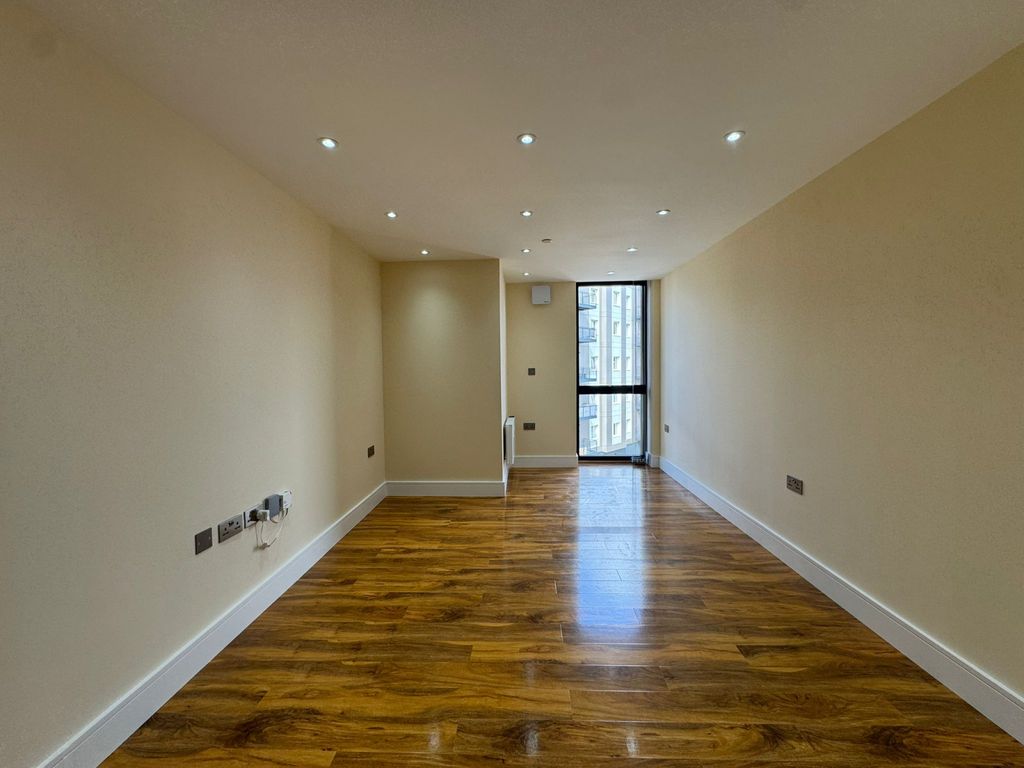 Property photo 2 of 5 Gallery