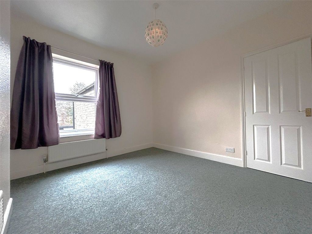 Property photo 3 of 8 Picture No. 34