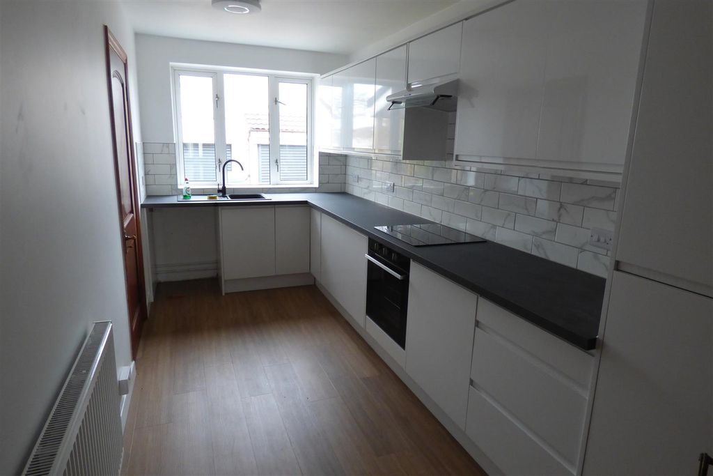 Property photo 3 of 16 P1400578.Jpg