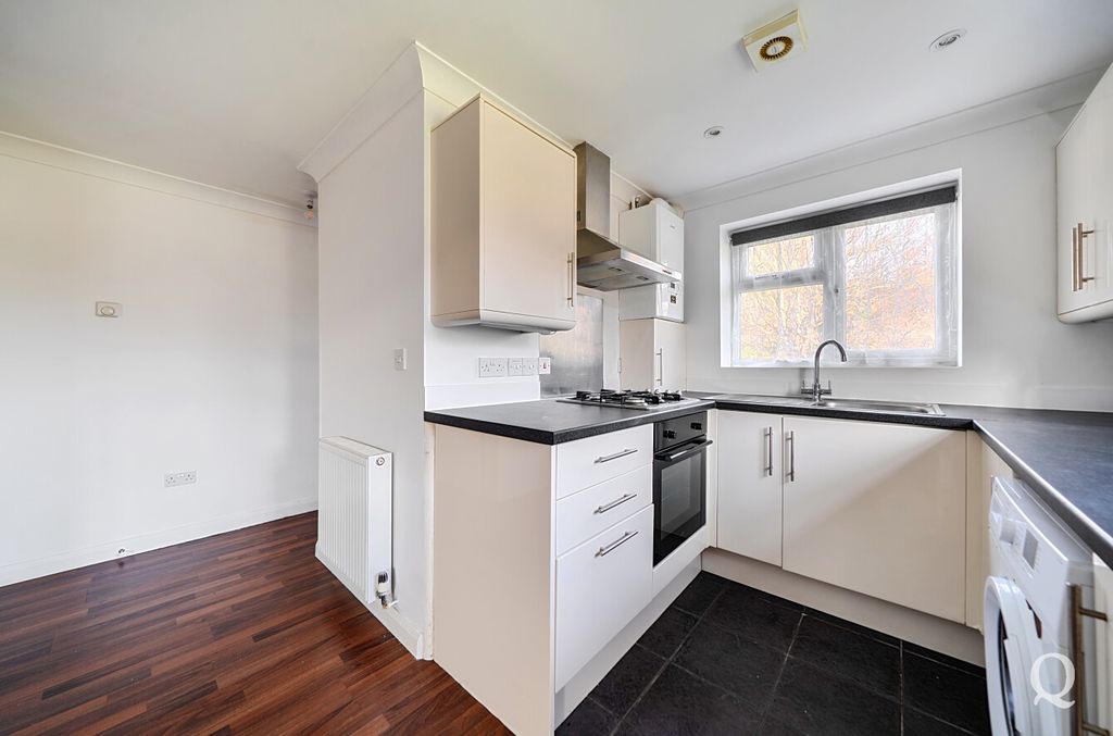 Property photo 3 of 14 97c3c4Fd-4Ade-479...