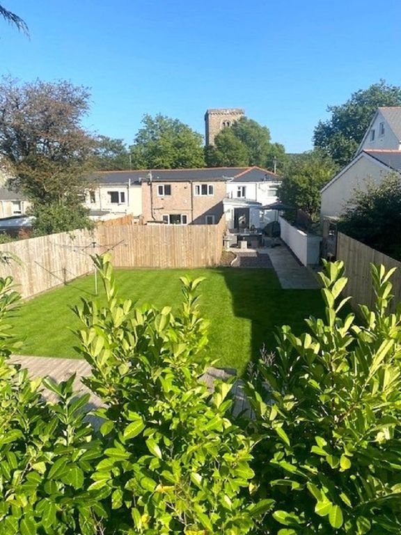 Property photo 2 of 23 2623-Pra11103-2-Raw