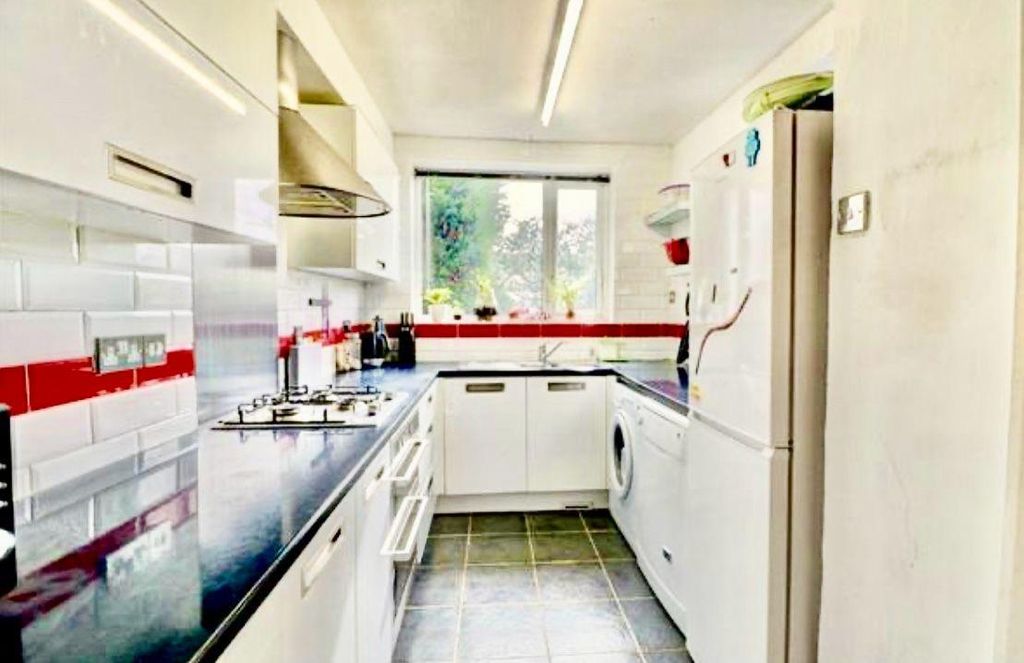 Property photo 3 of 10 80Bc3F70-Fa38-47Fe-900A-85c4cc5Bbcab.Jpeg