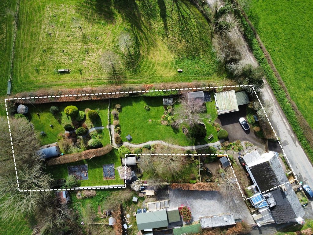 Property photo 2 of 25 Birds Eye