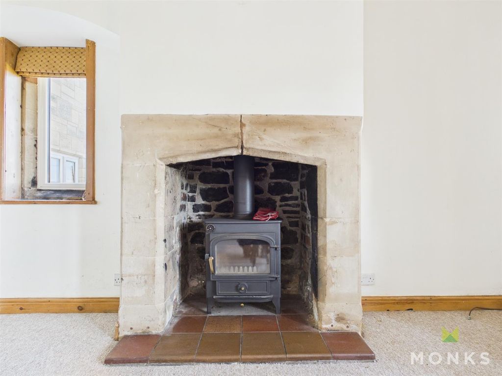 Property photo 3 of 33 Cam03644G0-Pr0069-Still018.Jpg