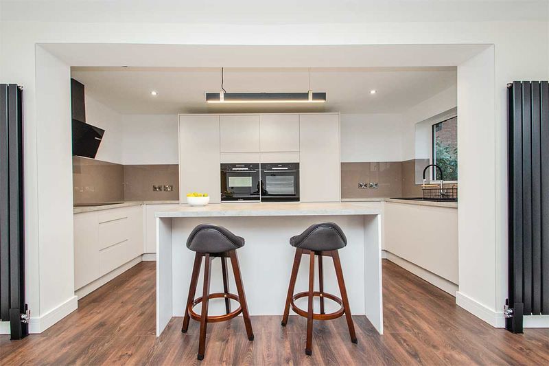 Property photo 3 of 42 Photo 30