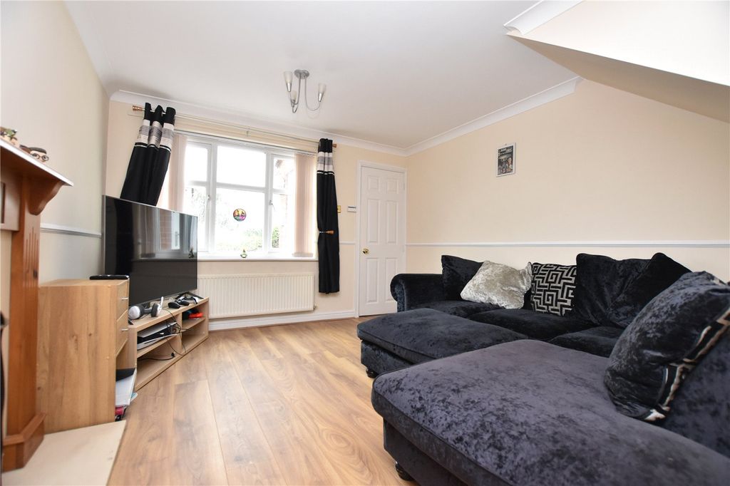 Property photo 2 of 13 Picture No. 08