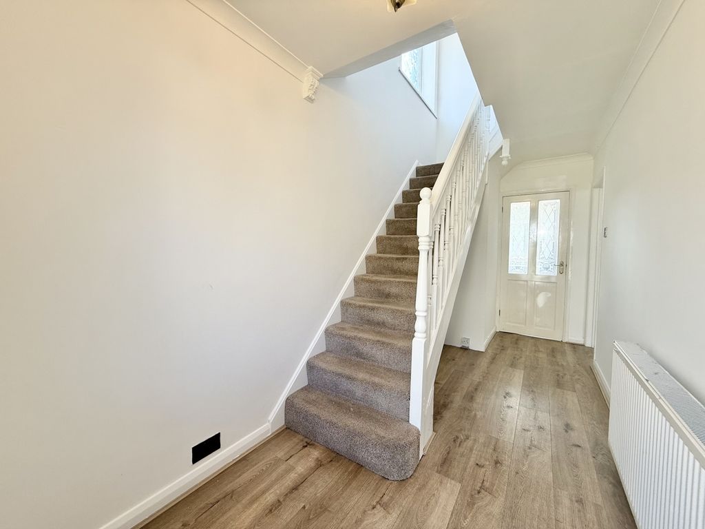 Property photo 2 of 25 Img_3046