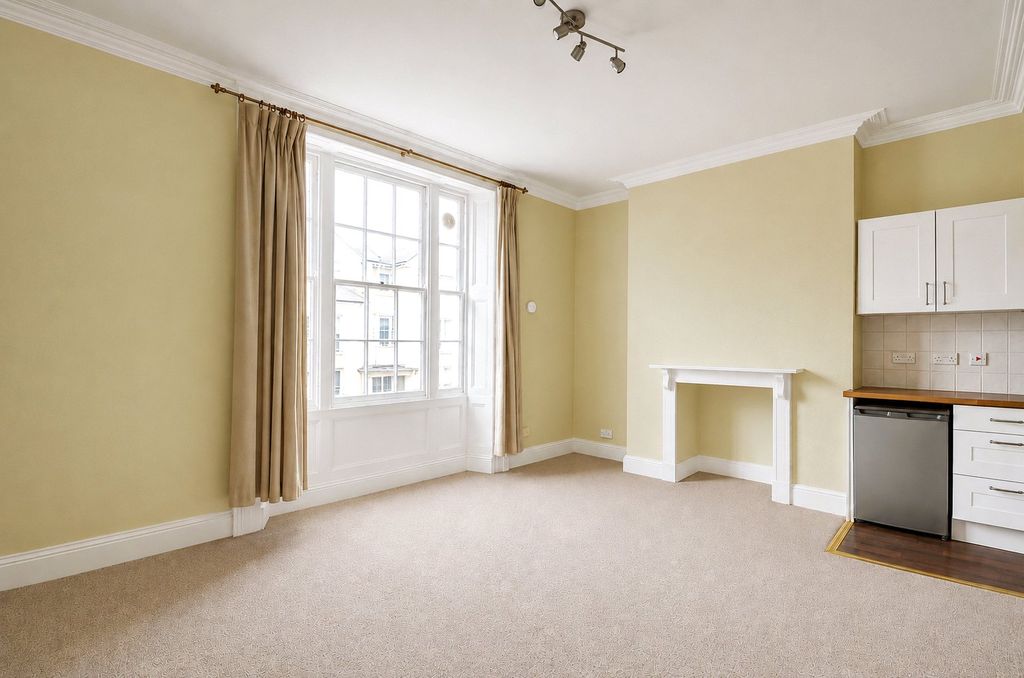 Property photo 1 of 7 Picture No. 13
