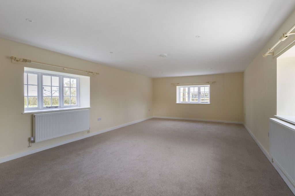 Property photo 3 of 15 Picture No. 09