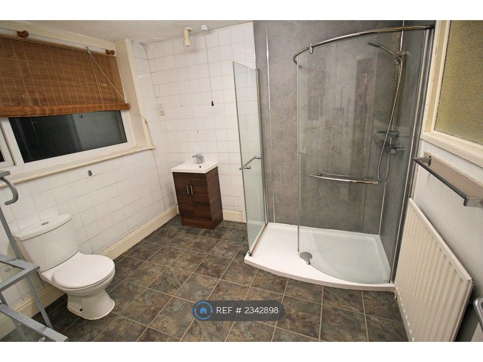 Property photo 3 of 6 Shower Room
