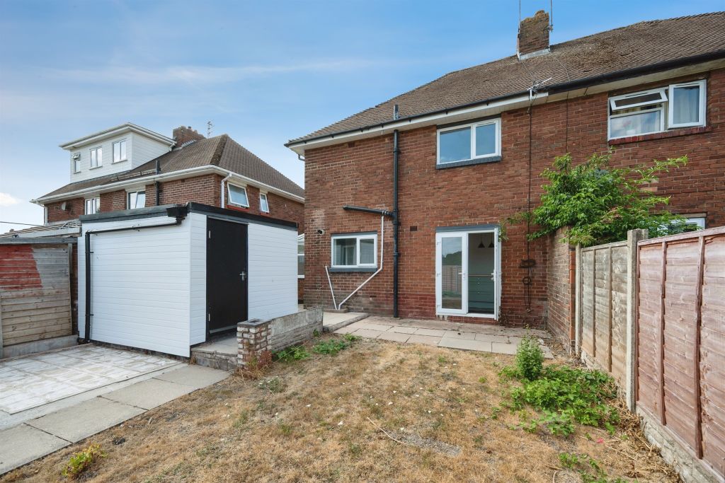 Property photo 2 of 19