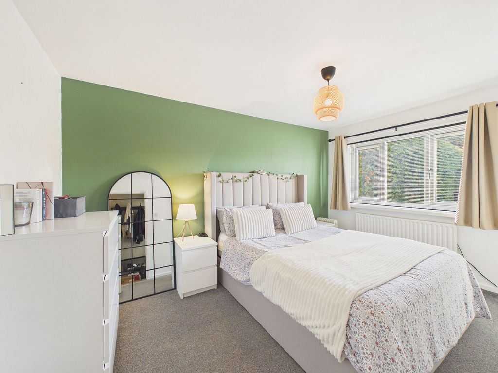 Property photo 3 of 10 Bedroom One