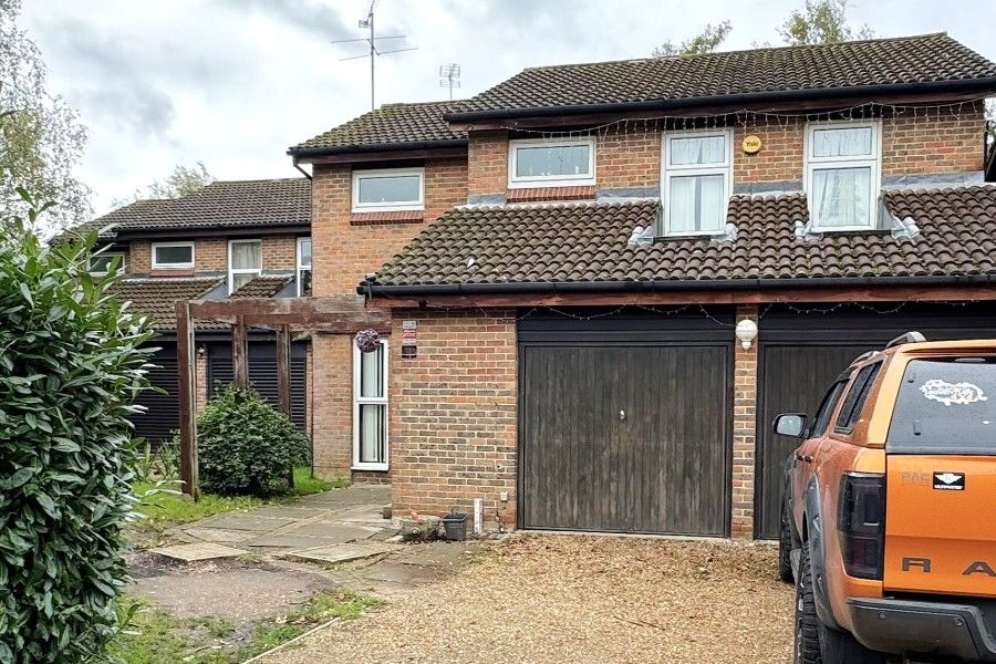 Property photo 1 of 11