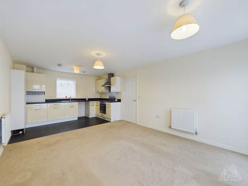 Property photo 2 of 11 Photo 9