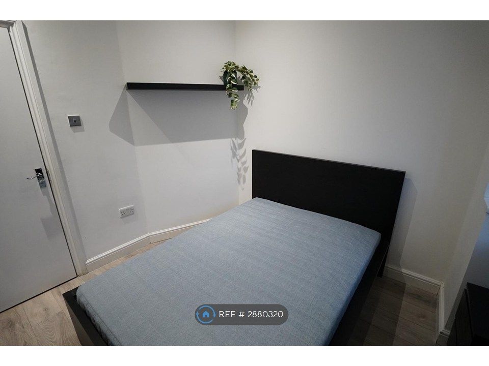Property photo 3 of 25