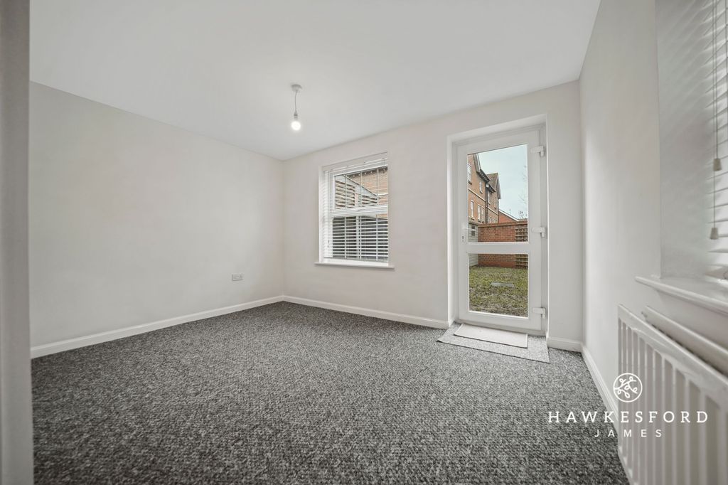 Property photo 3 of 13 Easton Drive, Sittingbourne - Dining Room