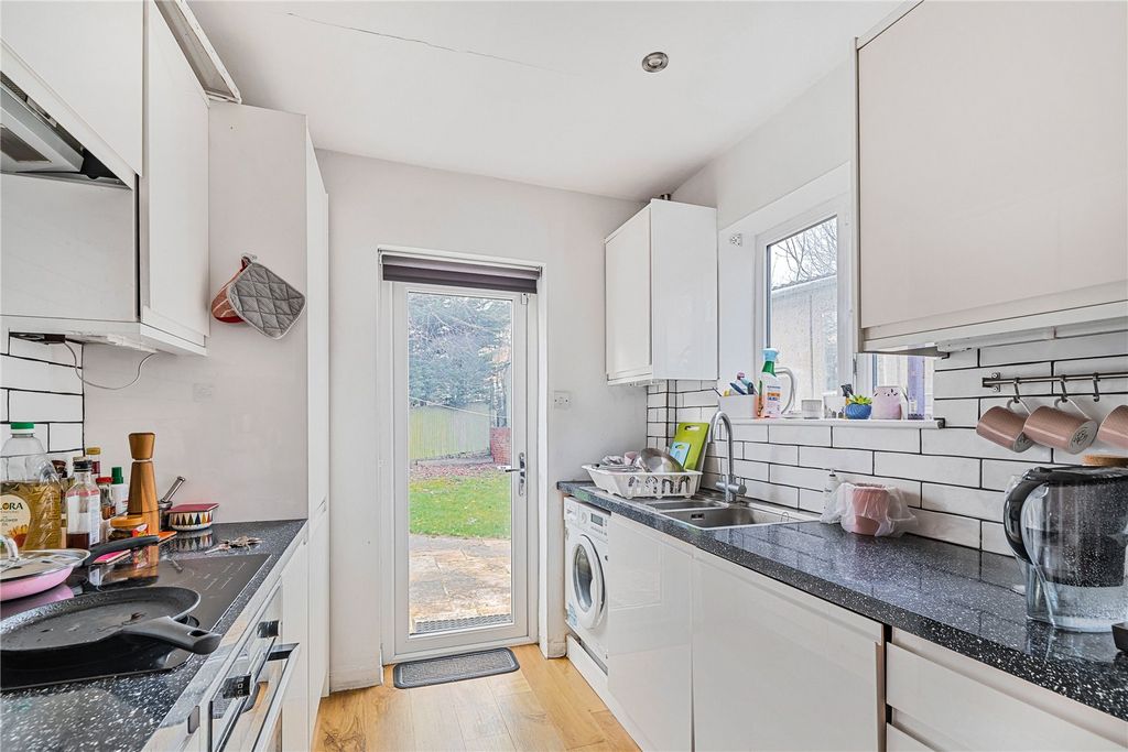 Property photo 3 of 10 Picture No. 04