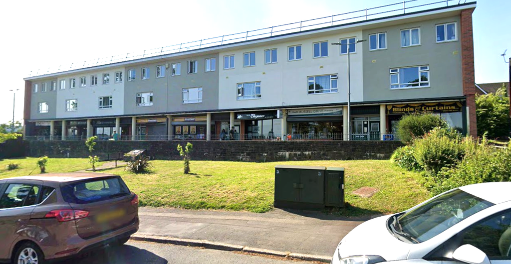 Property photo 1 of 3