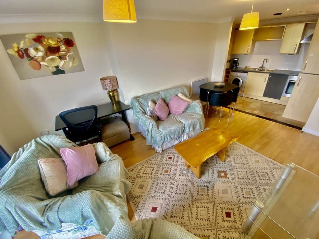 Property photo 1 of 13 Img_3408