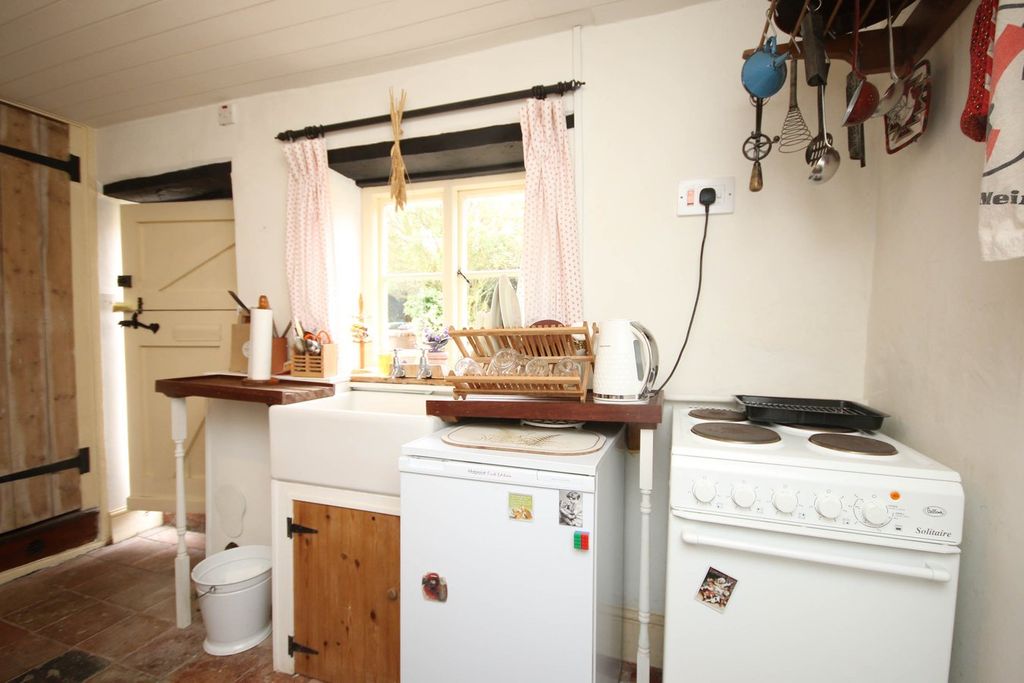 Property photo 3 of 17