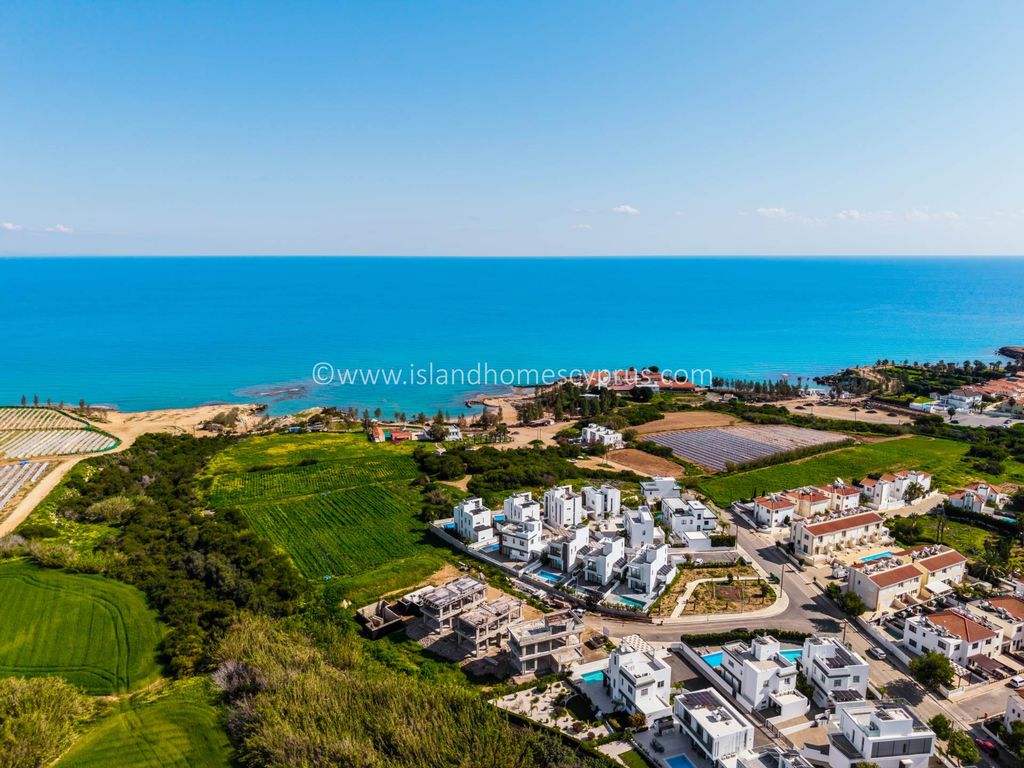 Property photo 2 of 12