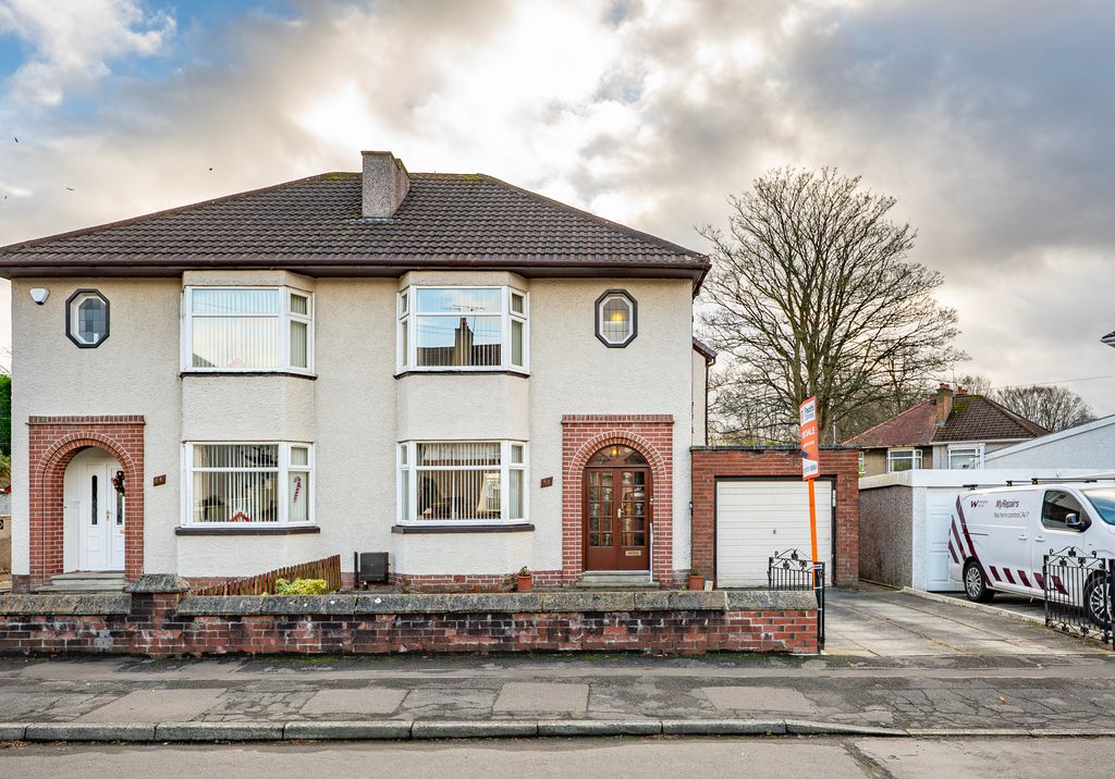 Property photo 1 of 32